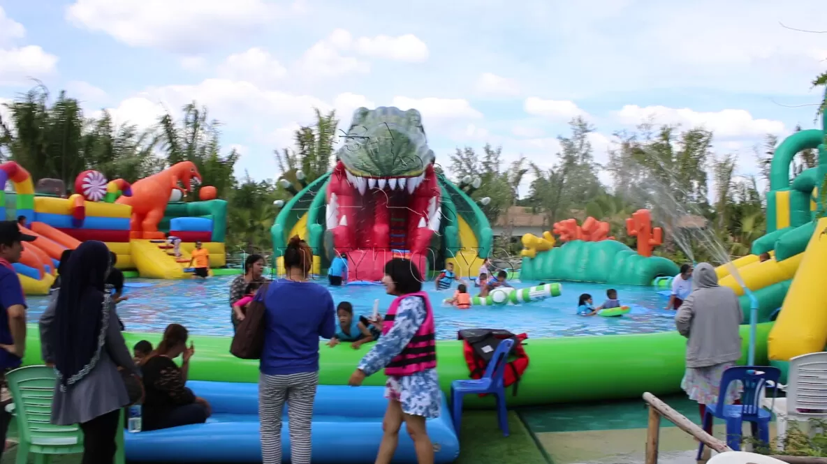 inflatable dinosaur water park for kids and adults